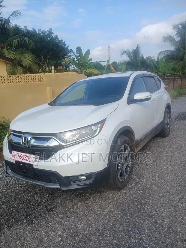 Honda CR-V 2019 White · Photo 1