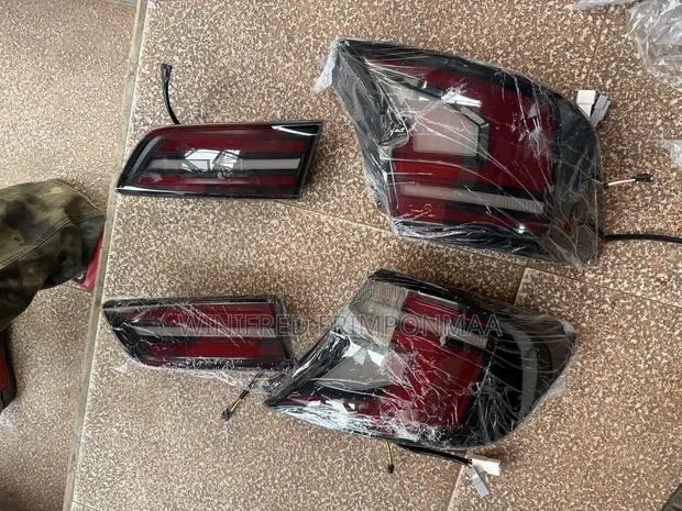 Camry 2010,2011,2012, Spec Tail Light · Photo 1