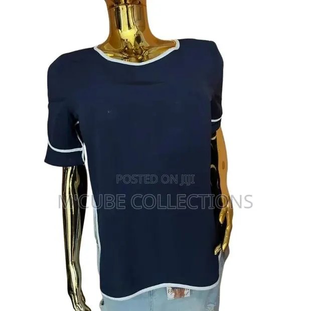 Blue White Ladies Top · Photo 1