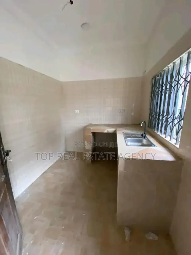 1bdrm Apartment in Canada, Pentecost for rent · Photo 3