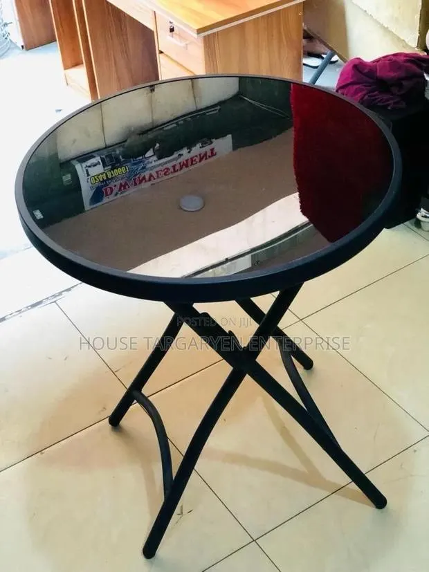 Tempered Glass Table · Photo 1