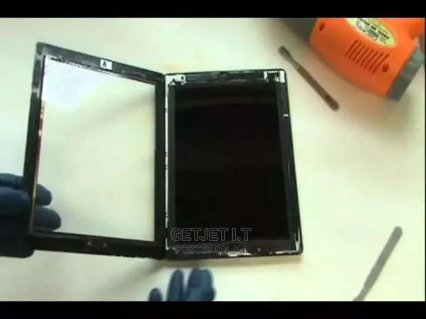 iPad Screens Instant Replacement · Photo 1
