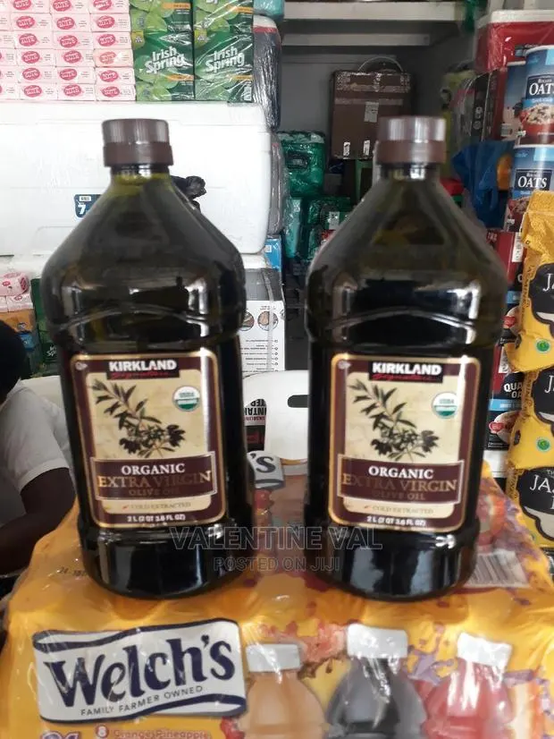 Kirkland Organic Extra Virgin Olive Oil · Photo 1