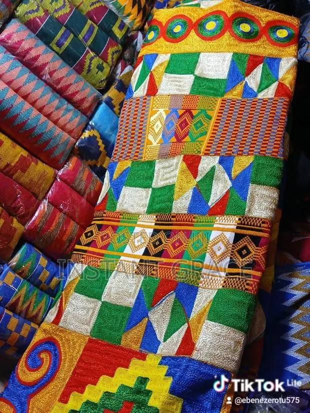 Original Bonwire Kente Cloth for Men · Photo 1