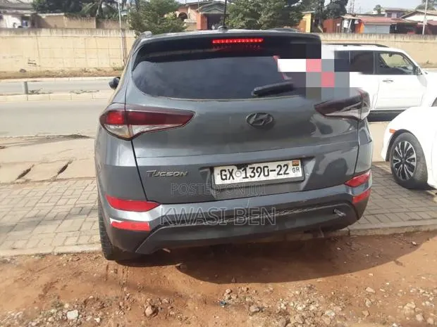 Hyundai Tucson 2017 Gray · Photo 1