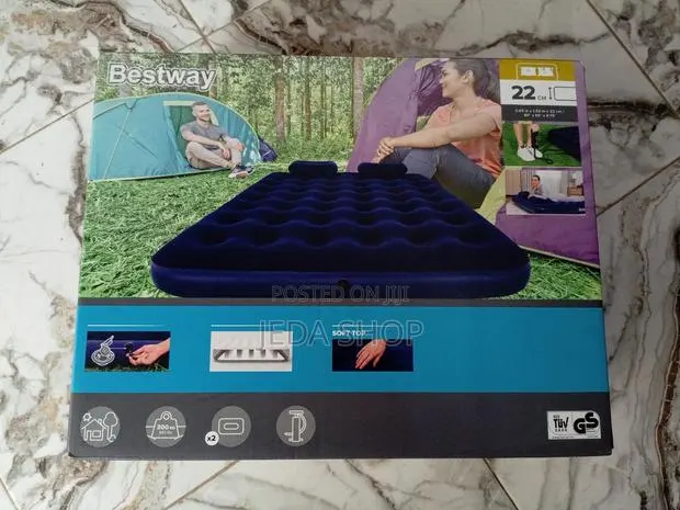 Durable Airbed With Pump · Photo 1
