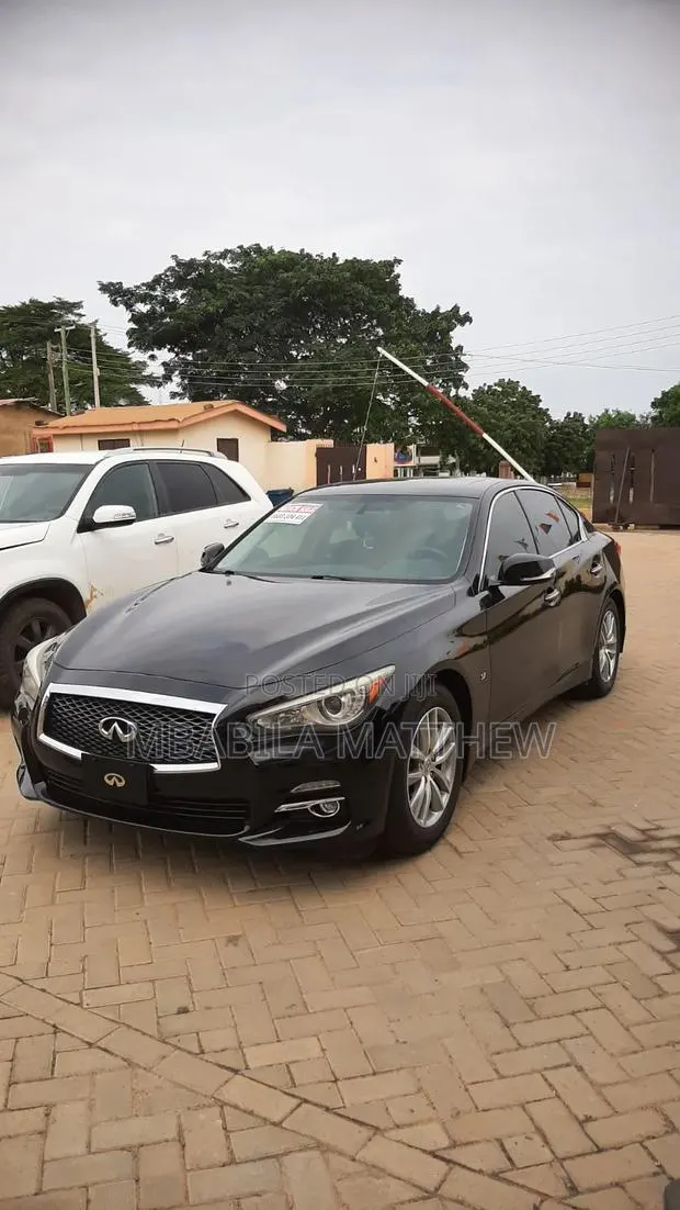 Infiniti Q50 2016 Black · Photo 1