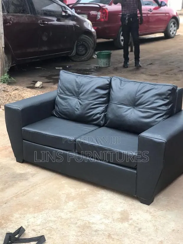 Turkish Elegant Sofa Chair · Photo 1