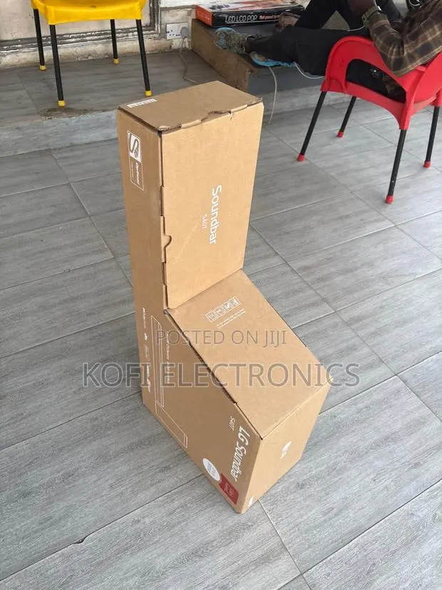 Lg 2.1 Channel Soundbar 300w Powerful Stylish · Photo 1