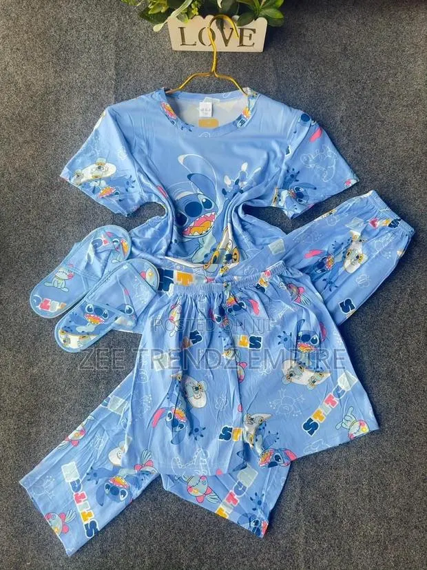 Kids Pjamas 4 in 1 Set · Photo 1