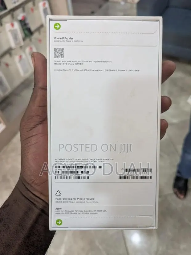 New Apple iPhone 17 Pro Max 256 GB Orange · Photo 1