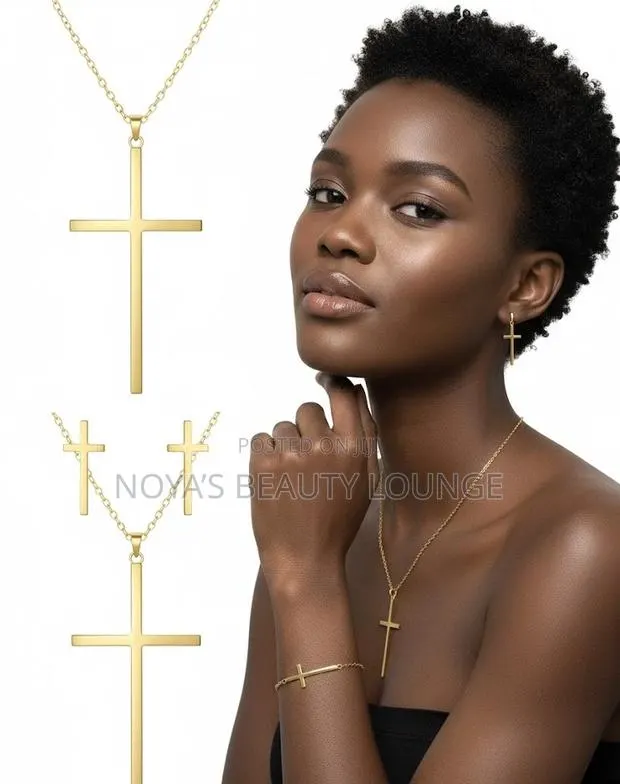 Stainless Gold Necklace Bracelet Earrings · Photo 1