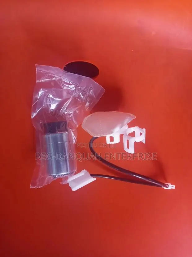 Original Toyota Vitz and Corolla 2009 Fuel Pump · Photo 1