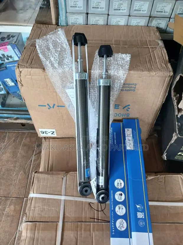 Toyota Yaris Back Shocks Shield · Photo 1