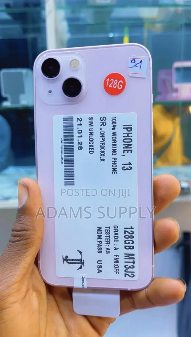 Apple iPhone 13 128 GB Pink · Photo 1