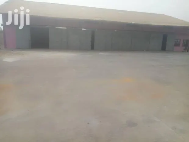 700sqm Warehouse at Accra · Photo 1
