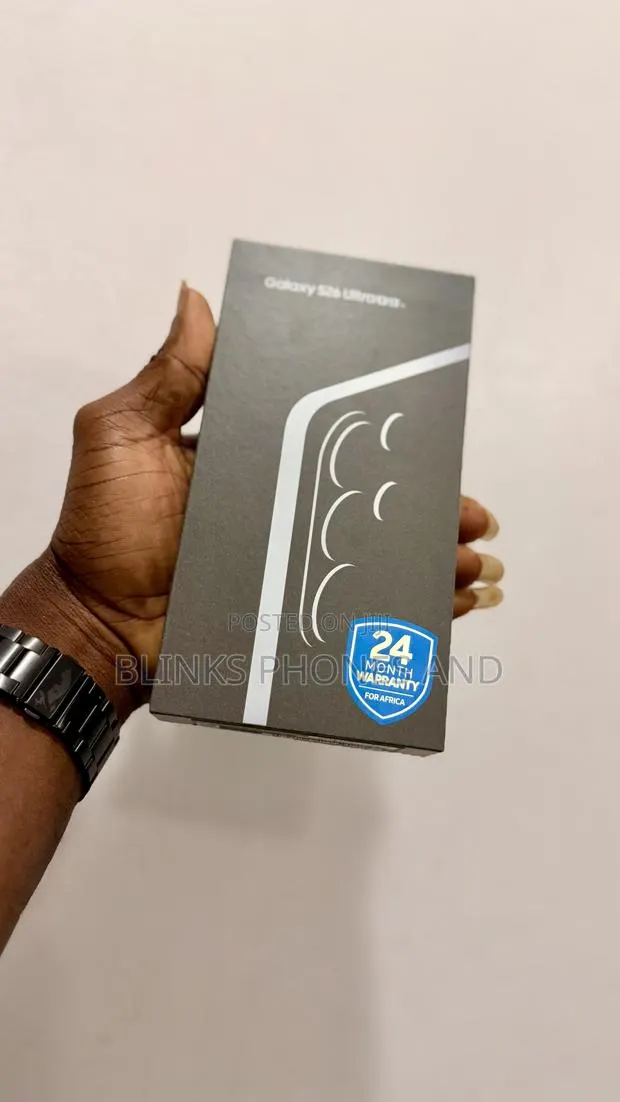 New Samsung Galaxy S26 Ultra 5G 256 GB Gold · Photo 1
