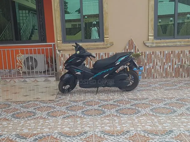 Yamaha Aerox 2022 Black · Photo 1