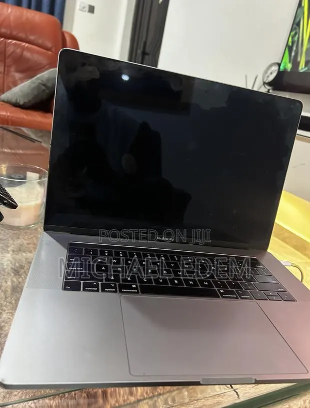 Laptop Apple MacBook Pro 2019 16GB Intel SSD 500GB · Photo 1