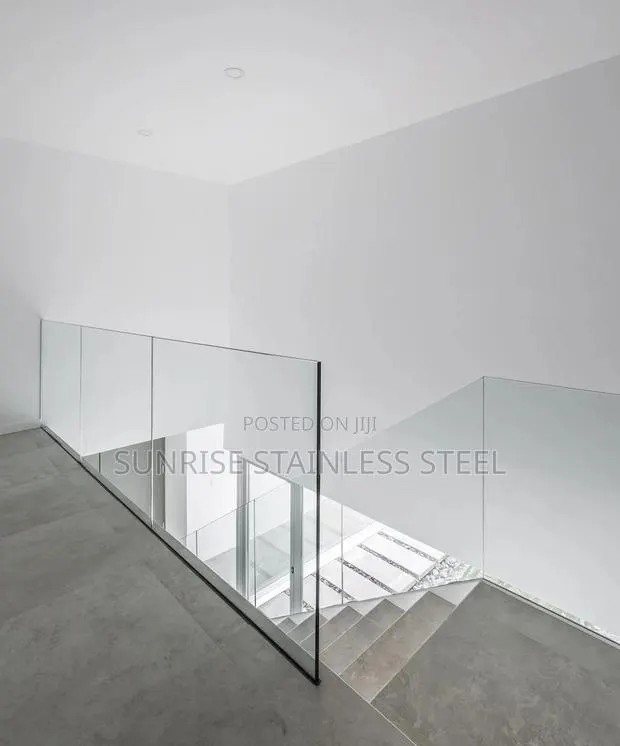 Sunrise Stainless Frameless Balcony Design · Photo 1