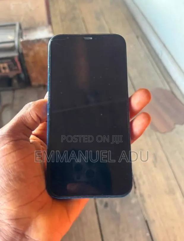 Apple iPhone 12 64 GB Blue · Photo 1