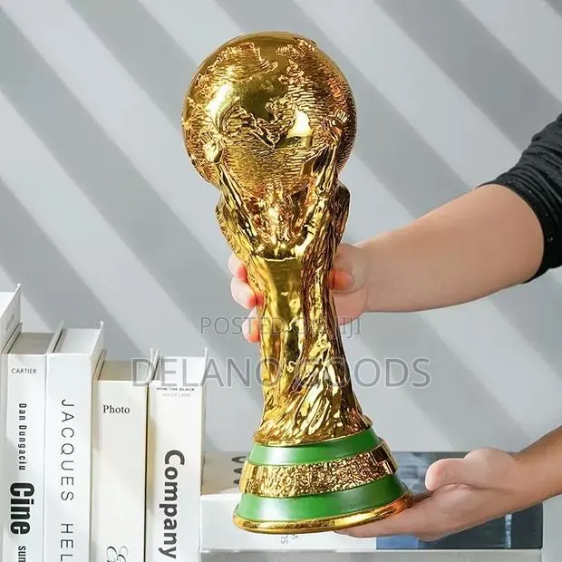 World Cup Trophy · Photo 1