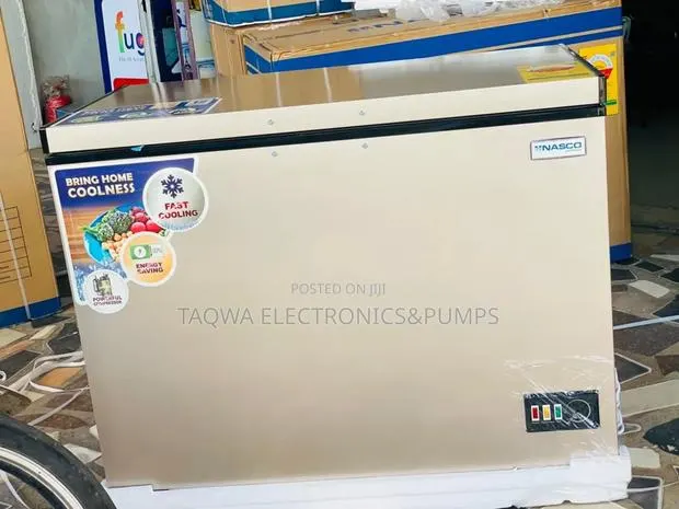 288l Chest Freezer Nasco · Photo 1