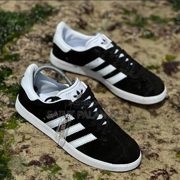 Black&White Adidas Gazelle · Photo 1