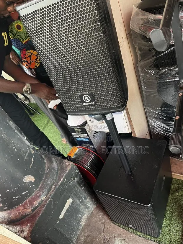 Active Speaker · Photo 1