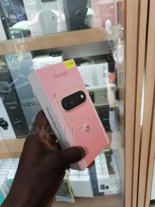New Google Pixel 11 Pro 256 GB Orange · Photo 1