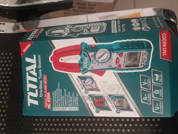 Digital AC Clamp Meter (AC 600A) · Photo 1