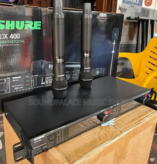 Shure ADX400 2in1 Professional Wireless Microphone · Photo 1