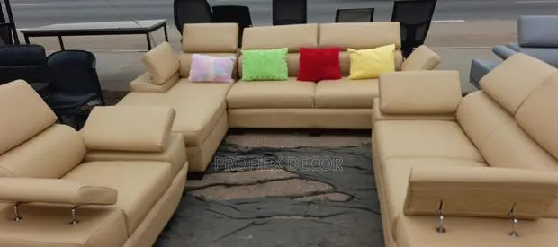 L- Shape Adjustable Headrests Set · Photo 1