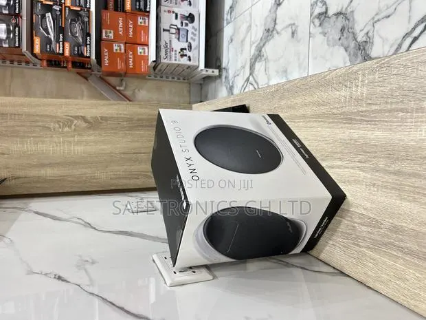 Long Lasting Harman Kardon Onyx Studio Nine(9) Electric Speaker · Photo 1