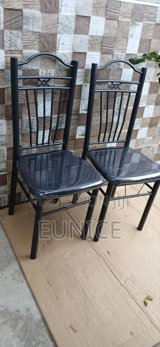 Affordable Dinning Chair · Photo 1