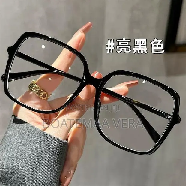 Fashion Glass · Photo 1