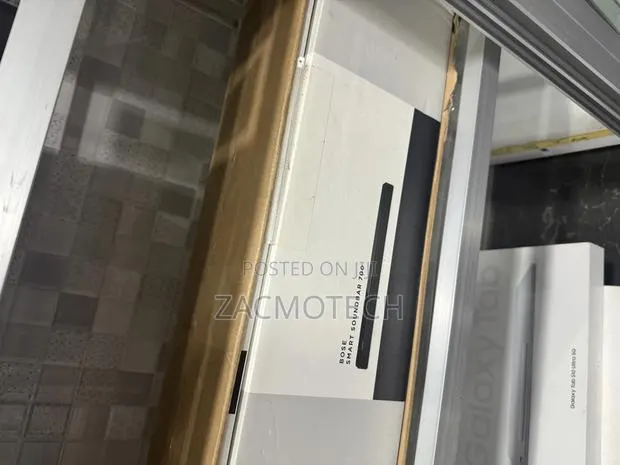 Bose Smart Sound Bar700 · Photo 1
