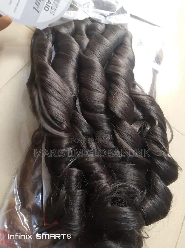 4x Freetress French Curls Braid · Photo 1