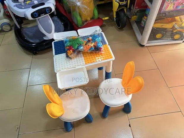 Multipurpose Table With Two Chairs · Photo 3