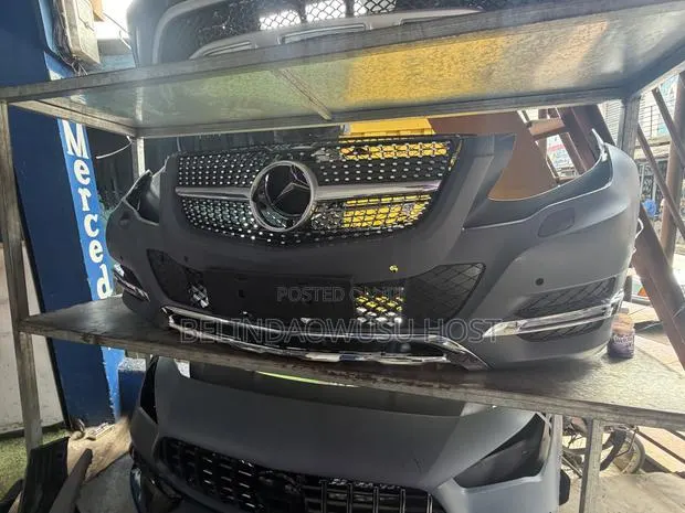 GLK Front Bumper · Photo 1