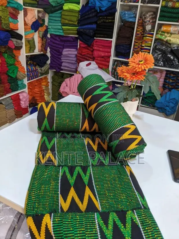 Quality Kente Cloth · Photo 1