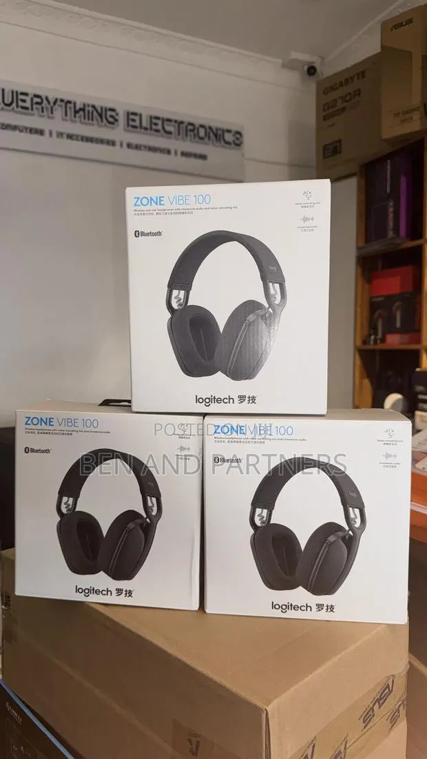 Logitech Zone Vibe 100 Headset · Photo 1