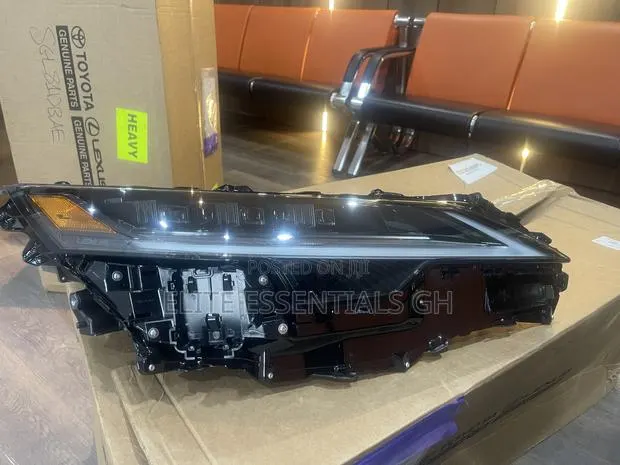 Lexus Rx350 2025 Headlight Assembly · Photo 1