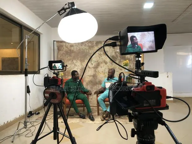 Live Streaming And Studio Live Setups · Photo 1
