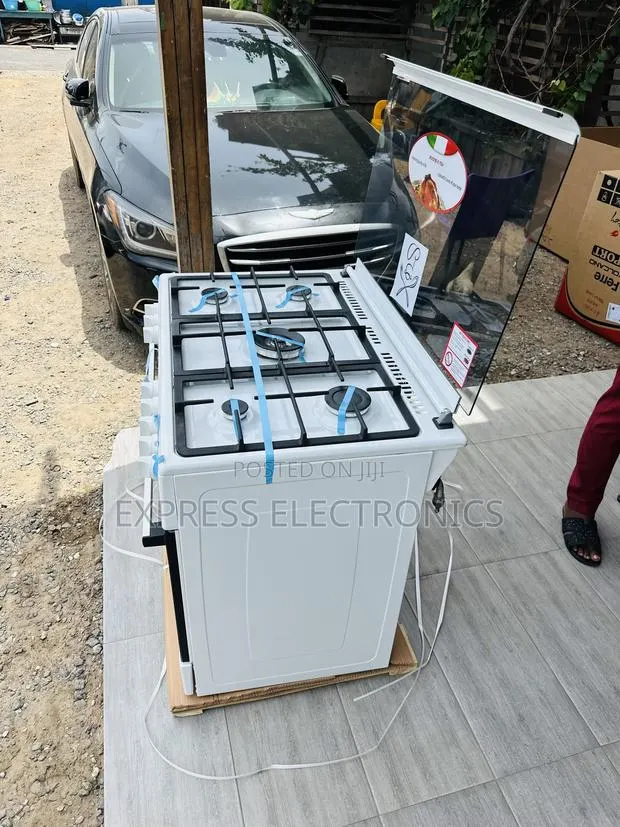 Ultra Modern Sleek White 5burner 60/90 Oven Rotisserie Midea Tech · Photo 1