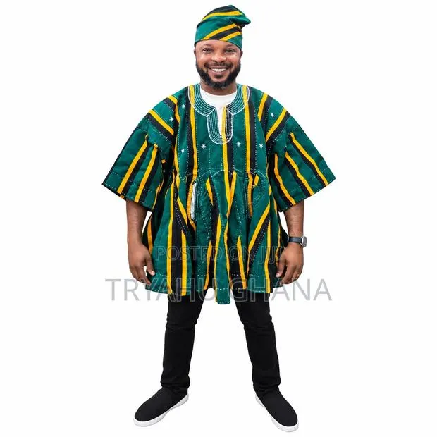 Fresh Arrivals of Handmade Ghanaian Smocks, Fugu & Batakari at Tryahu · Photo 1