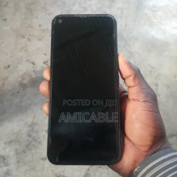 Tecno Camon 16 128 GB Black · Photo 1