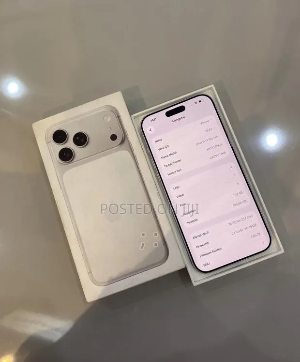 Apple iPhone 17 Pro Max 512 GB White · Photo 1