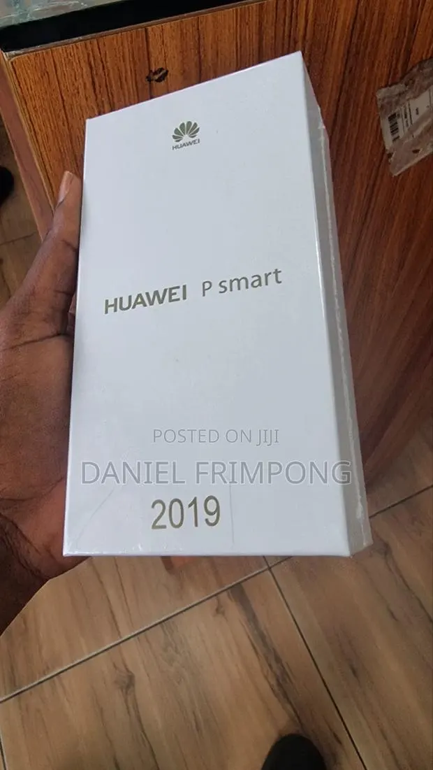 New Huawei P Smart 2019 64 GB Black · Photo 1