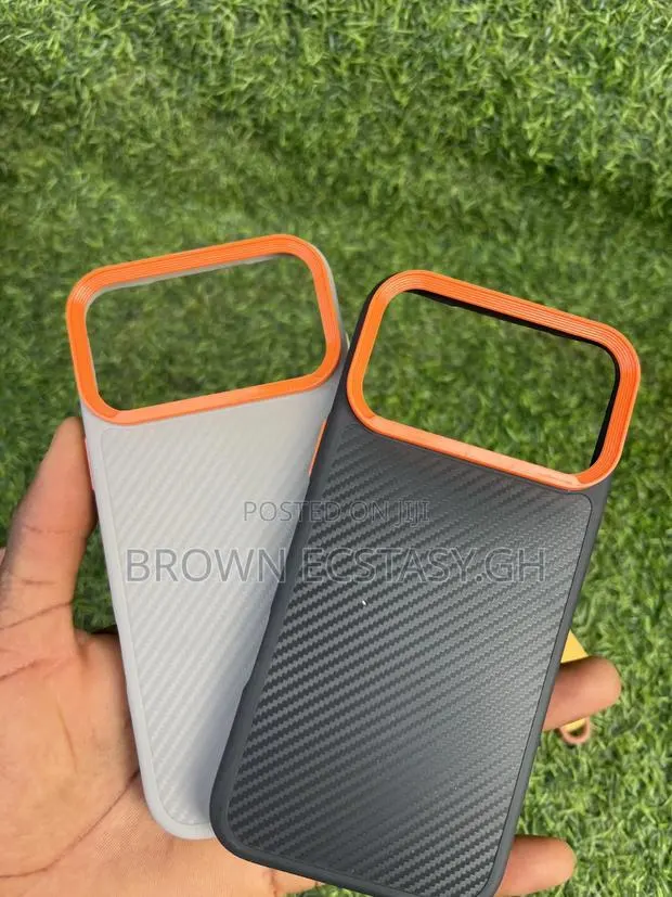 iPhone 17/18 Pro Max Carbon Fiber Case With Orange Bumper · Photo 1